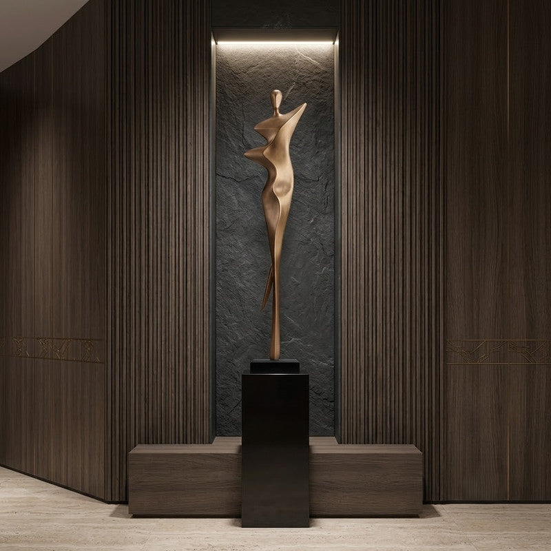 Sculpture Essence, silhouette élancée tenant deux sphères lumineuses